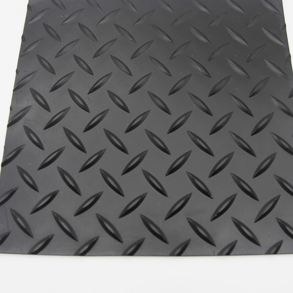 Durable Black Anti-slip Rubber Floor Mat for Truck Bed Fire Resistant Insulating Rubber Mat