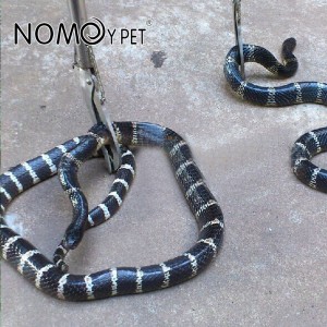 Stainless steel snake tong