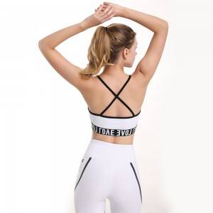 Women yoga fitness wear custom two piece sports bra and fifth pants shorts set