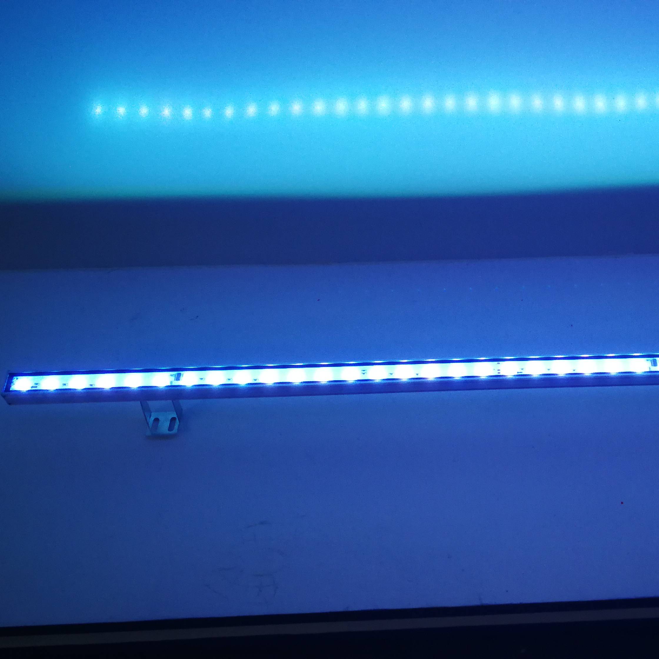 Outdoor Aluminum LED Linear Light