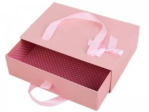 Sweet pink drawer box with pink ribbons and bow