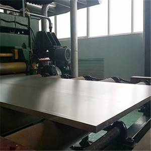 1100 Aluminum Plate in Production