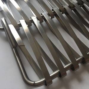 XY-A7120 Stainless Steel spiral mesh for solar management