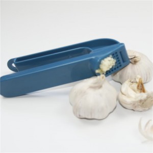 Non-Scratch, Nylon Plastic Garlic Press and Peeler