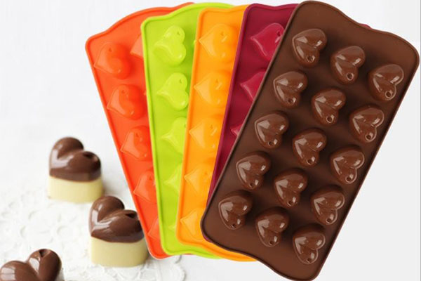How to Prevent Chocolate Sticking to a Candy Mold