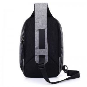 The new USB charging men’s trend casual chest bag shoulder messenger bag