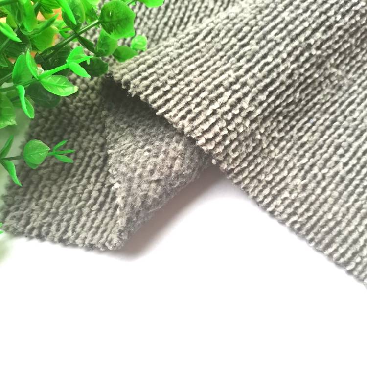 wholesale 100 polyester cationic knitting polyester sherpa fleece fabric for clothes