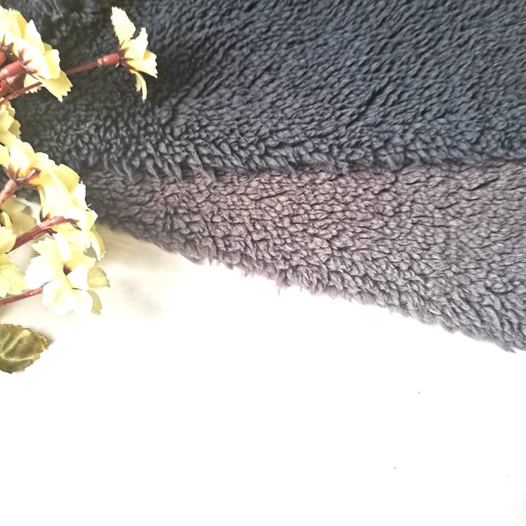 winter hot sale warm soft 100 polyester single sided brushed sherpa fleece fabric for blanket