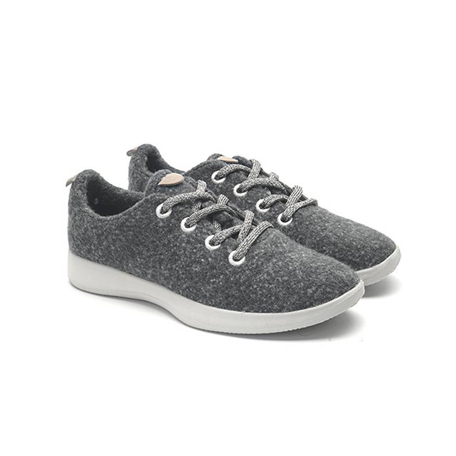 Women’s and Men’s Slip On Lightweight Casual Sneakers Featured Image