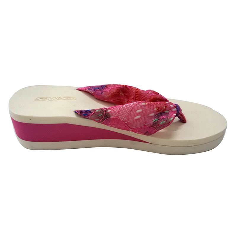Comfortable and Fashionable Women Bathroom Slippers Featured Image