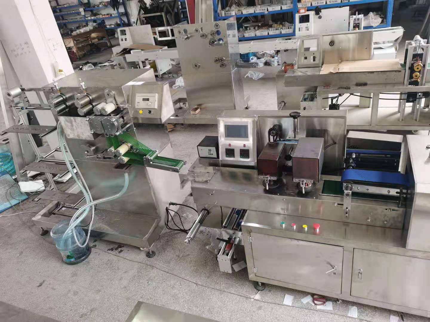 Automatic wet wipes making machine production line for 1 pieces packing Featured Image