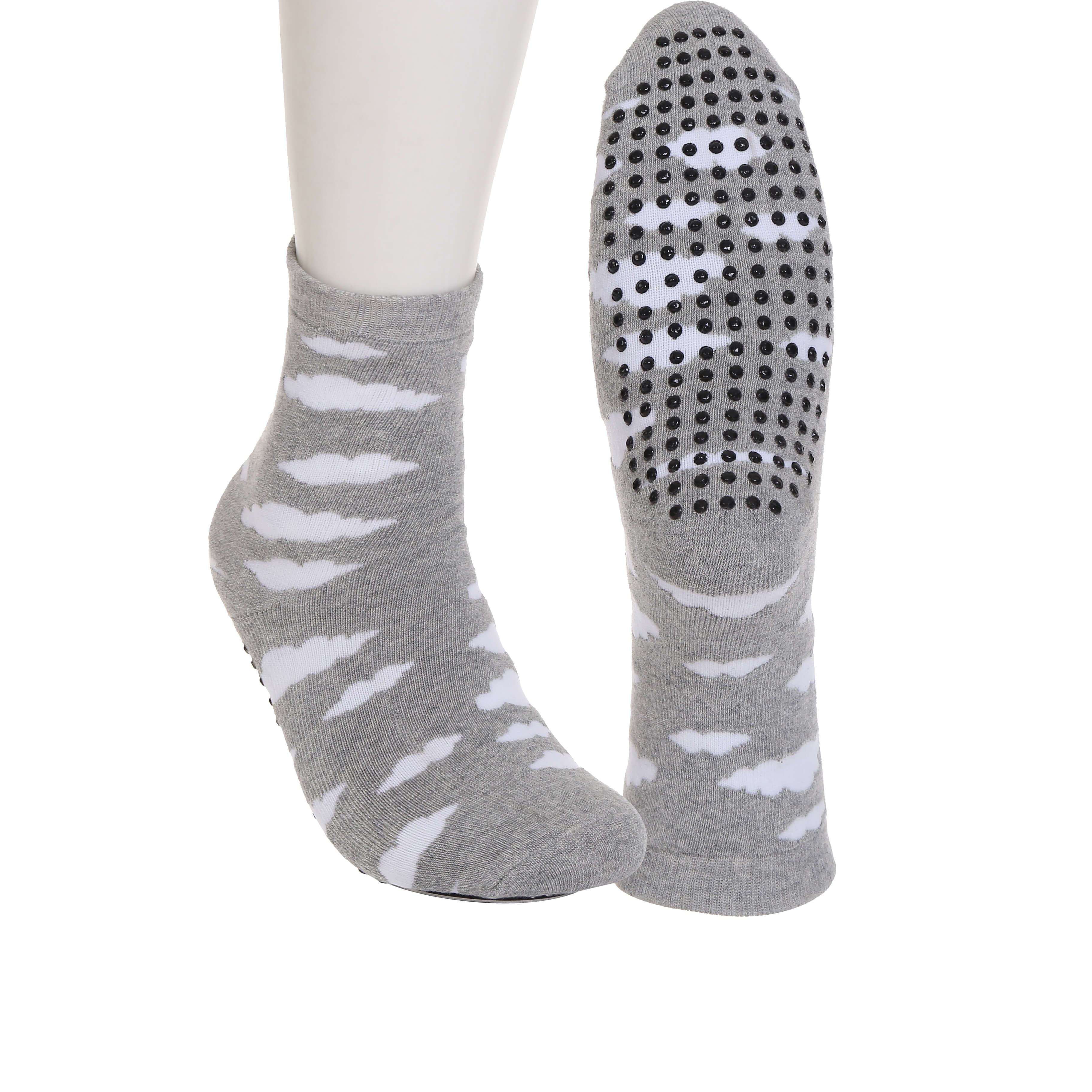 Bespoke Non Slip Socks Yoga Socks Cloud Print Design Trampoline Socks Featured Image