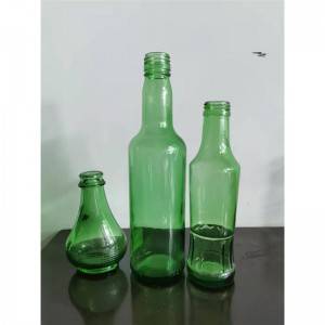 Green bottles and beer bottles