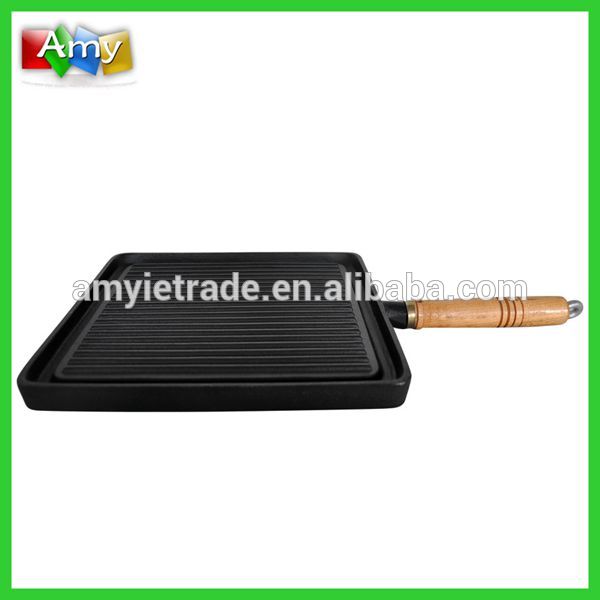 SW-F2424 cast iron grill with wooden handle