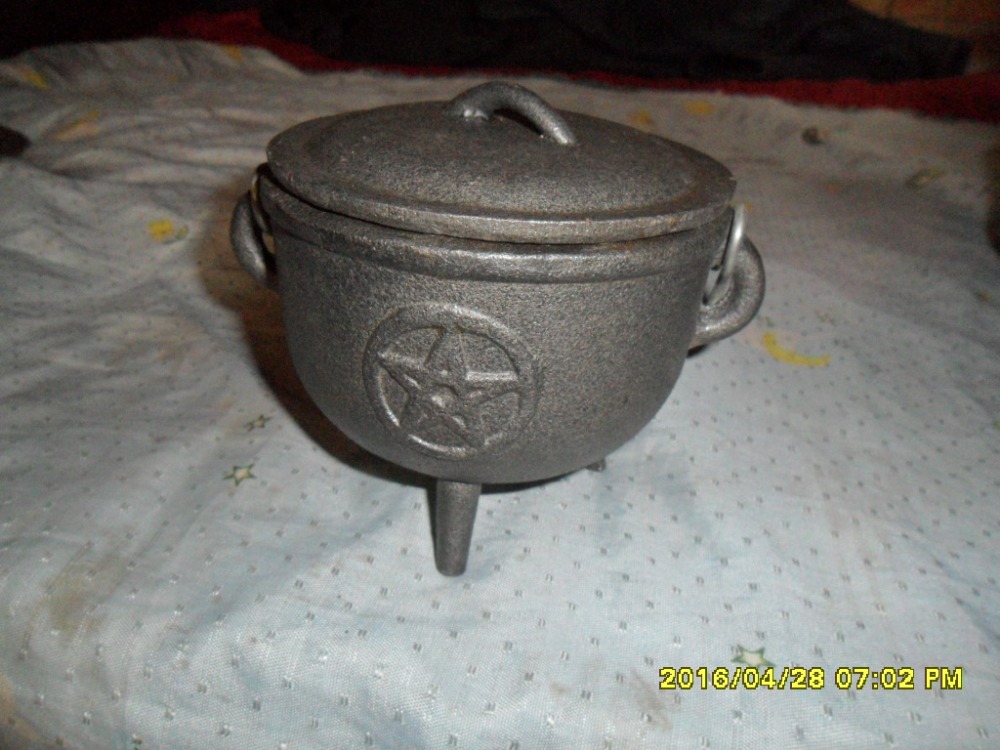 8 Year Exporter Three-legged Potjie Pot - 11cm cast iron 3 legs cauldron/cast iron cookware – Amy