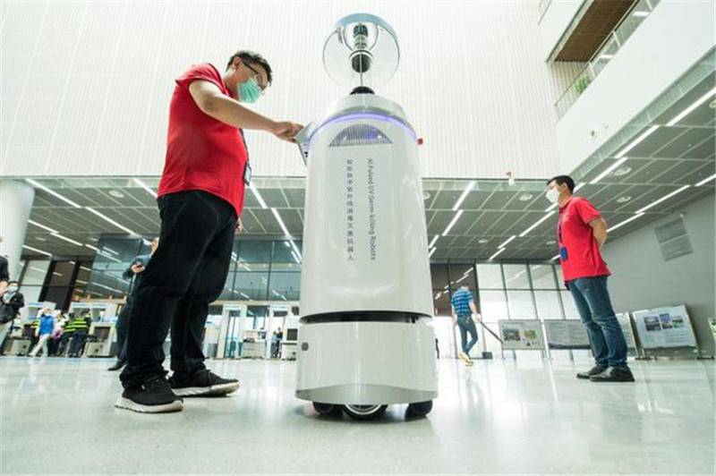 DONEAX technology’s pulse disinfection and sterilization robot is used to kill pathogens and kill viruses, bacteria and superbacteria to improve environmental cleanliness.
