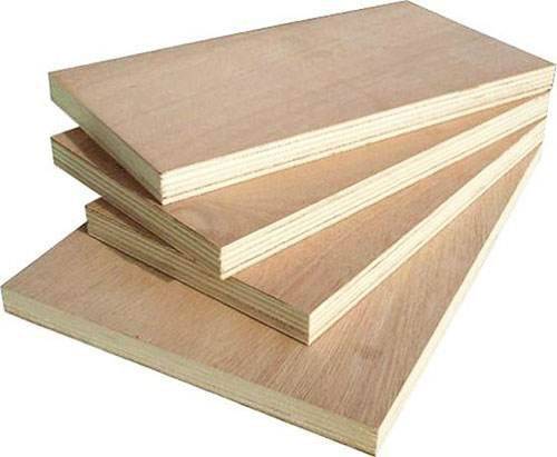 Difference between plywood and blockboard