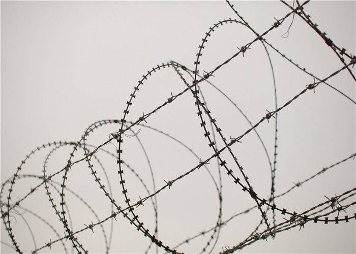 Galvanised Barbed Razor Wire , Rust Resistance Concertina Razor Wire For Prison