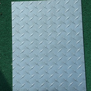 Diamond checkered aluminum sheet