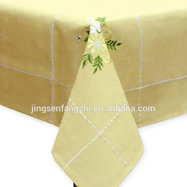 Table Cloth With Beautiful Flower For Easter