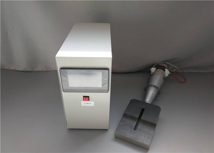 15 Khz Ultrasonic Welding Generator Transducer with Booster Horn Square Moulding Featured Image