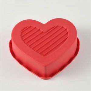 Heart Shaped Silicone Baking Cup Reusable Cake Lining Non-stick Muffin Cup Cake Mold in Rainbow Colored Cake Stand