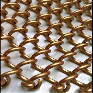 Factory Directly supply China Golden Decorative Metal Coil Drapery / Chain Link Wire Mesh Curtain